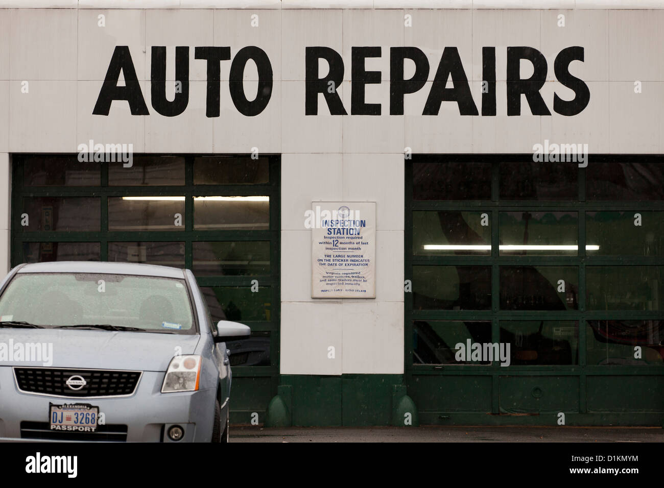 Closed auto repair garage - USA Stock Photo