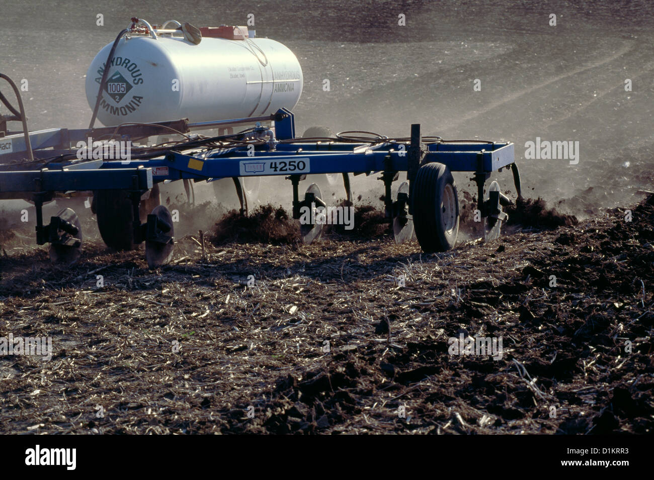 Applying nitrogen to corn hires stock photography and images Alamy
