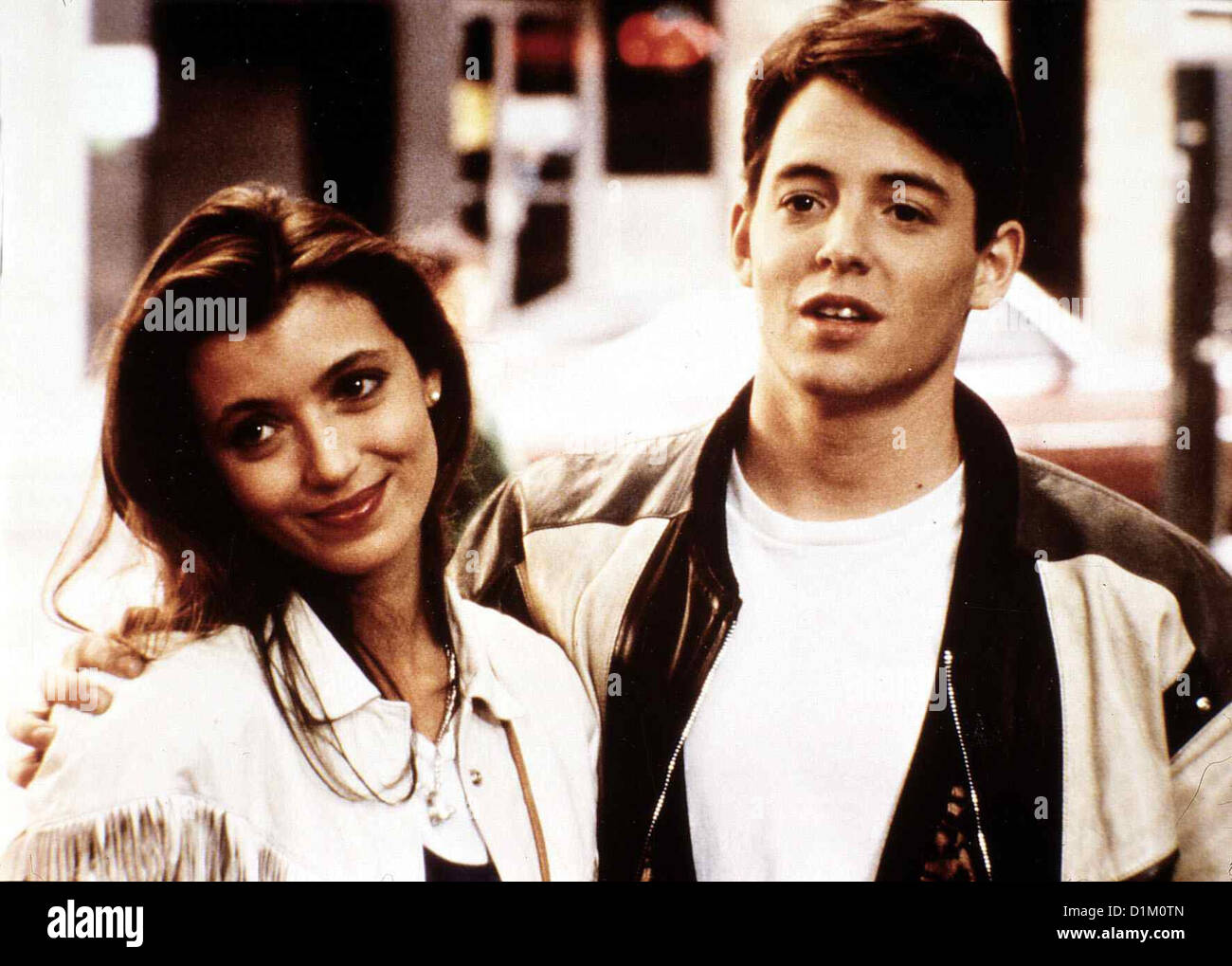 Ferris Macht Blau Ferris Bueller's Day Off Mia Sara, Matthew Broderick  Seine Freundin Sloane (Mia Sara) befreit Ferris Stock Photo - Alamy