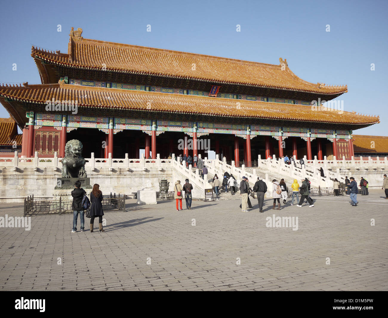 ancient chinese imperial palace tourists visitors Stock Photo
