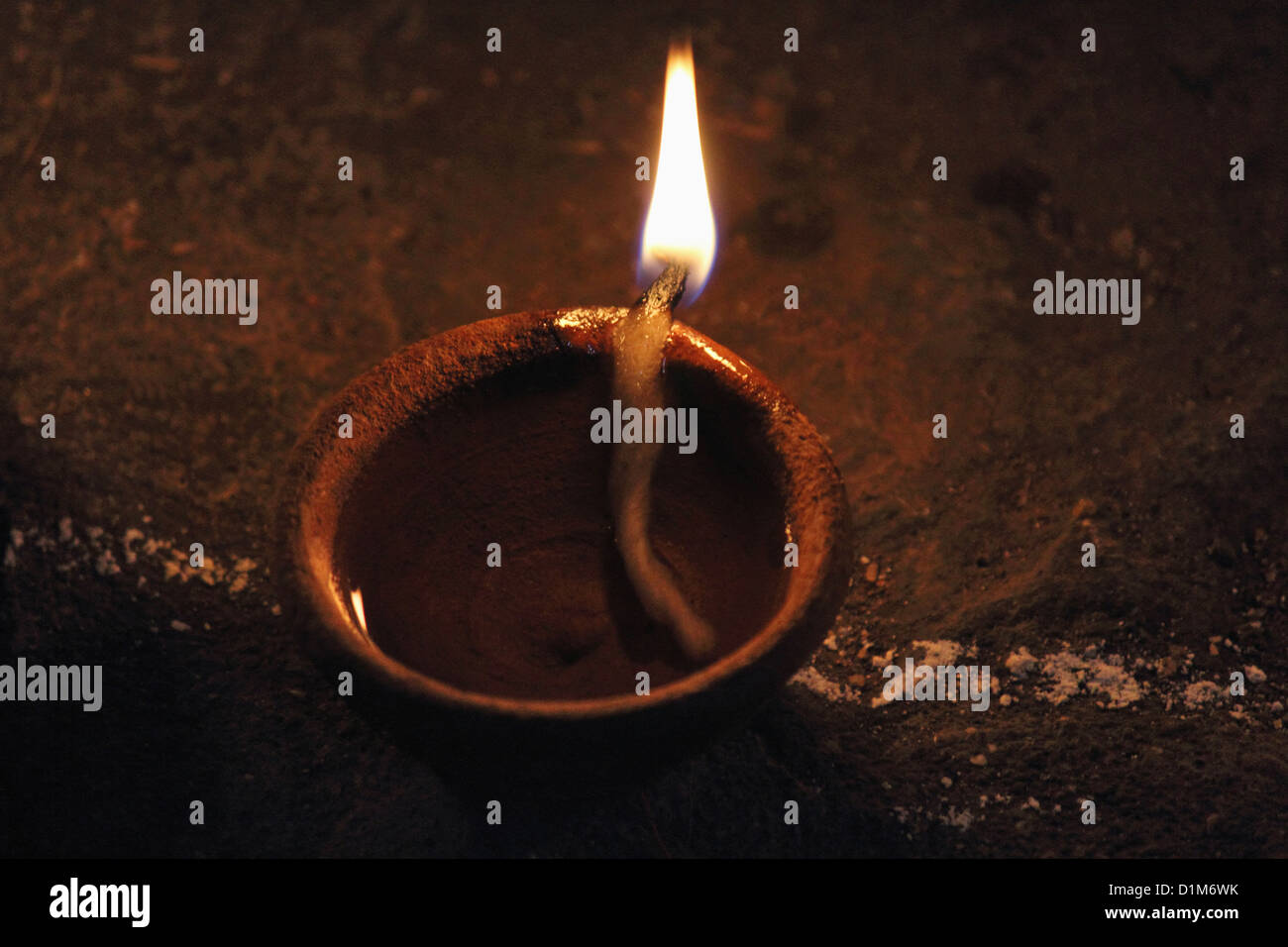 Lamp from clay hires stock photography and images Alamy