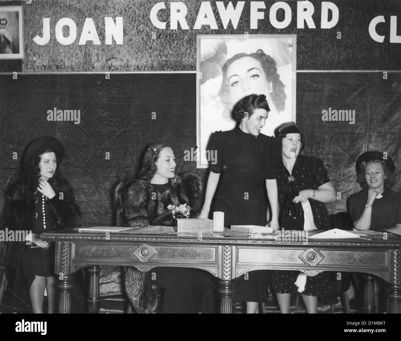JOAN CRAWFORD (1905-1977) US film actress. Meeting of her US fan club in 1938 Stock Photo