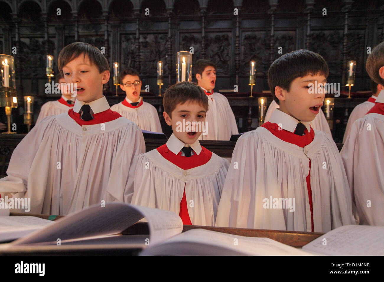 THE KINGS COLLEGE CHOIR CAMBRIDGE REHEARSING FOR THE CHRISTMAS EVE