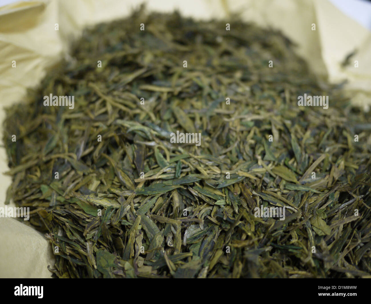Chinese tea leaves dried Stock Photo Alamy