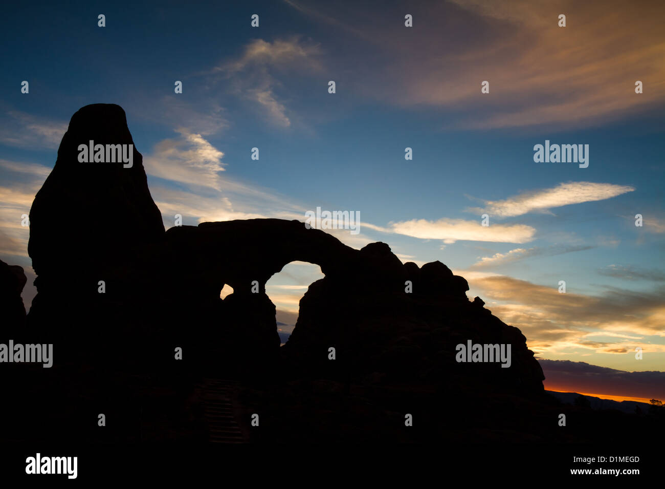 Silhouette of arch hi-res stock photography and images - Alamy