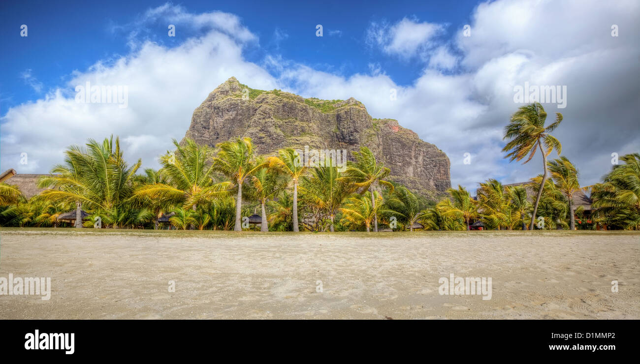 beautiful-beach-on-mauritius-with-le-morne-mountain-visible-stock-photo