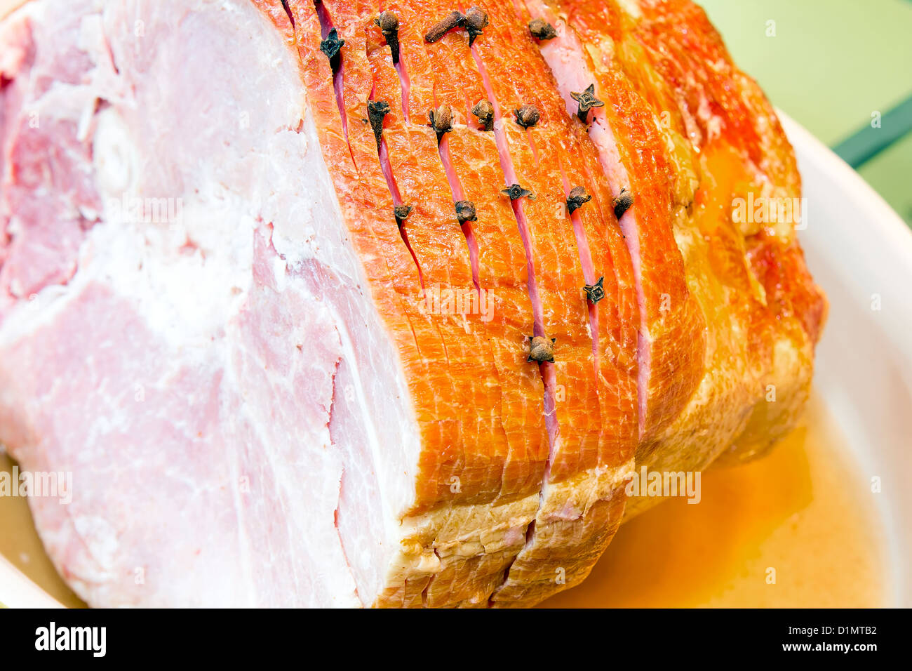 Spiral Cut Glazed Bonein Ham with Cloves Macro Closeup Stock Photo Alamy
