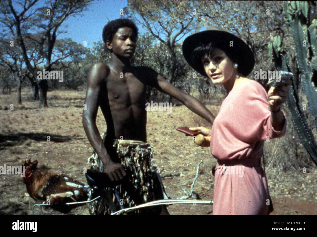 2 фильм (1989г). Наверное боги сошли с ума. Первые сошли с ума. Первые сошли с ума. Фильм с бушменами комедия.