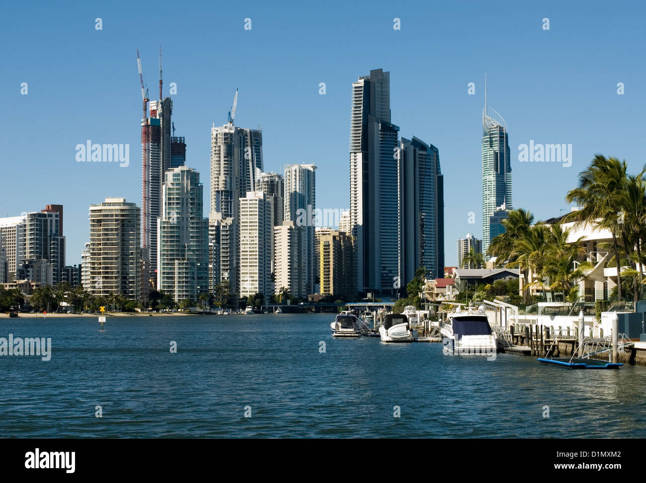 Gallery Detail: Tall Luxury Apartment Building Hi Res Stock Photography And Images