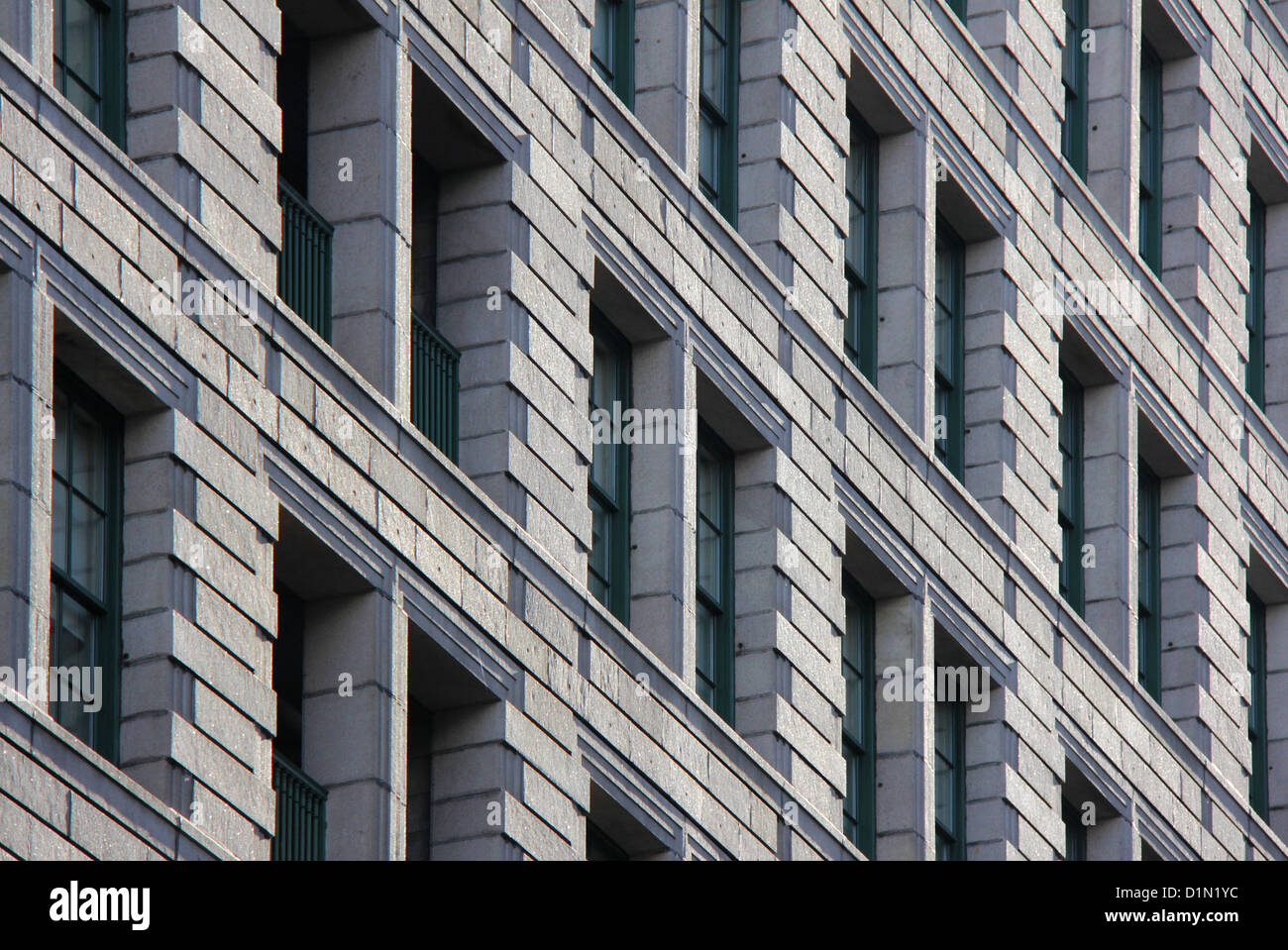 Lines of windows hi-res stock photography and images - Alamy