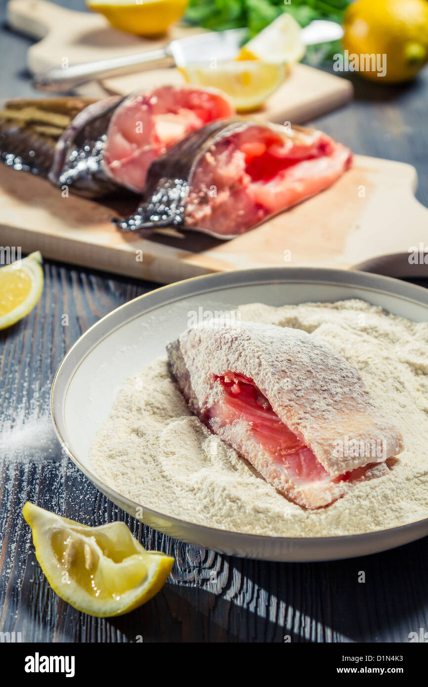 Fish seasoned flour hires stock photography and images Alamy