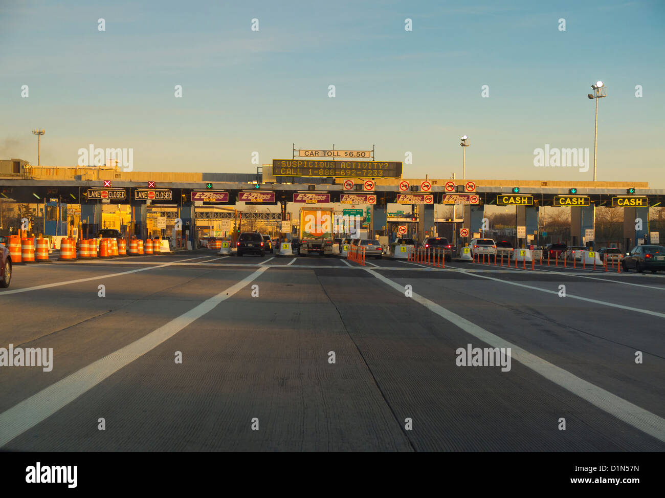 toll booth at the Whitestone bridge Stock Photo Alamy