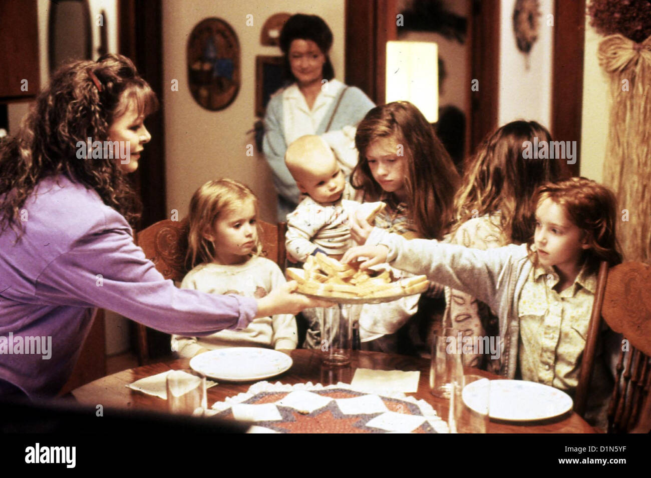 Ich Will Meine Kinder Zurueck Mother S Instinct Sally Struthers Stock Photo Alamy