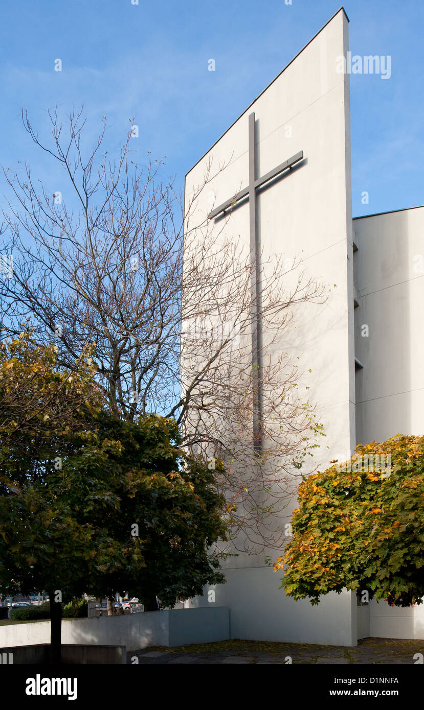 Berlin germany church wedding place hi-res stock photography and images ...
