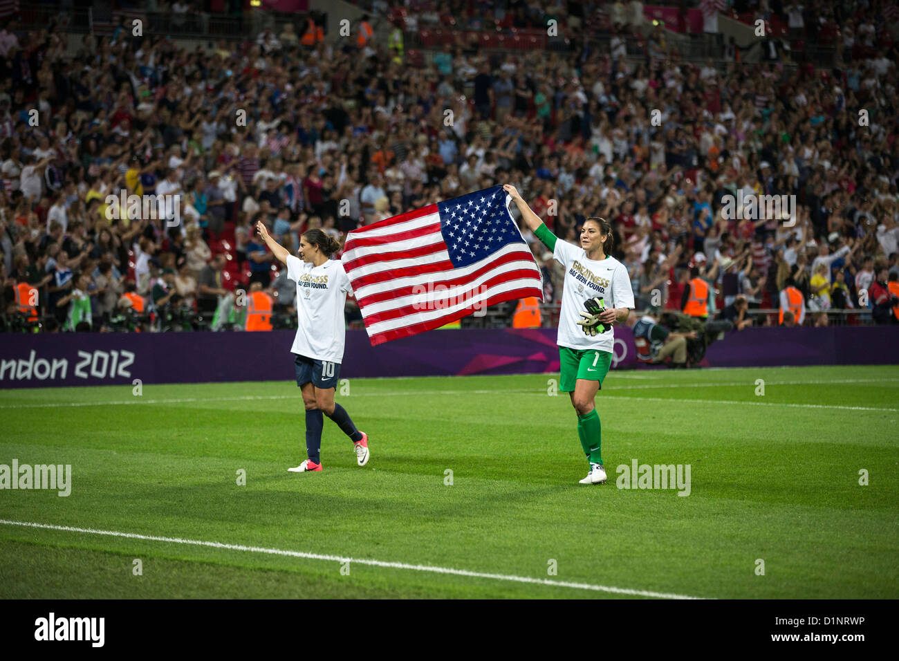 Carli Lloyd-10, Hope Solo-1-USA wins gold over Japan in Women's Football (soccer) at the Olympic Summer Games, London 2012 Stock Photo