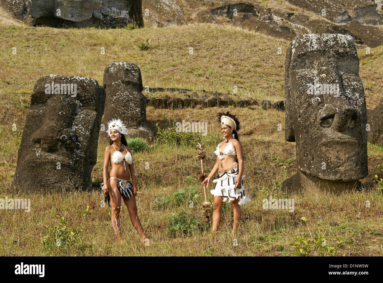 Female moai hi-res stock photography and images - Alamy