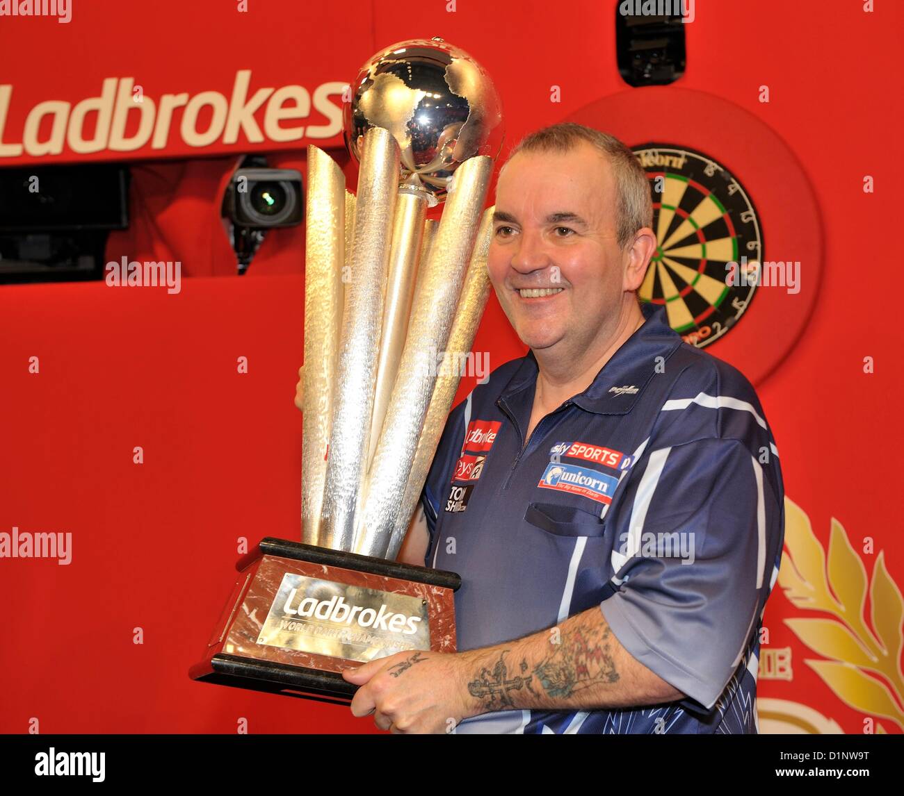 Phil taylor trophy hi-res stock photography and images - Alamy