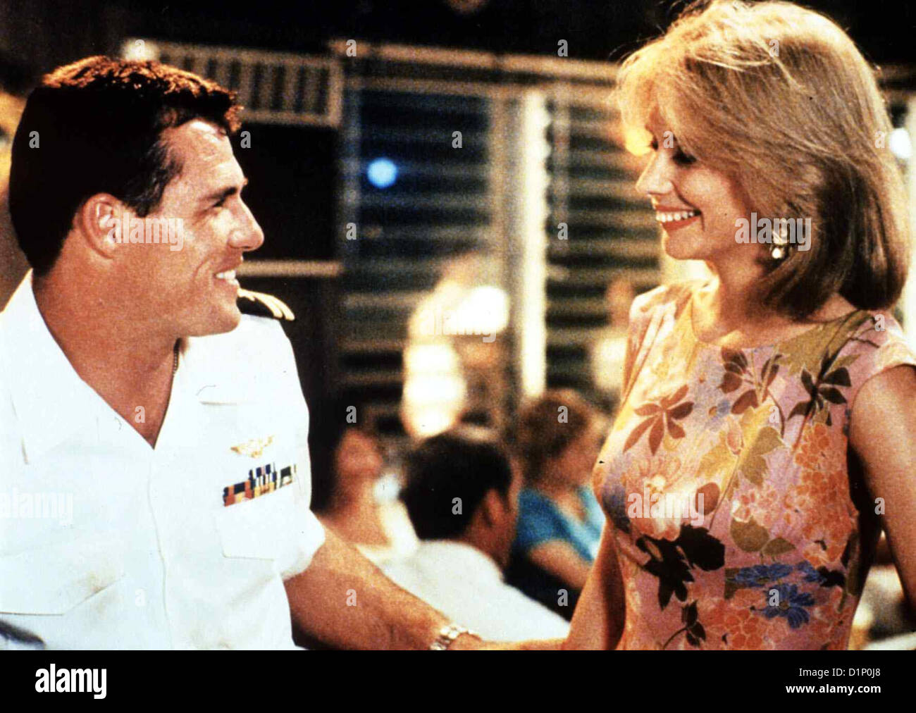 Flug Durch Die Hoelle  Flight Intruder  Brad Johnson, Rosanna Arquette Cellis (Rosanna Arquette) Mann, der ebenfalls Pilot war, Stock Photo