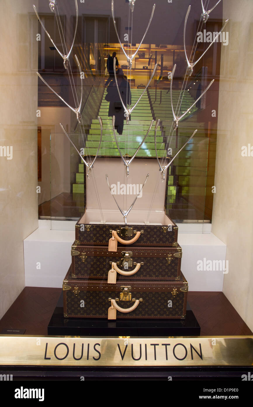 Louis vuitton hi-res stock photography and images - Page 2 - Alamy