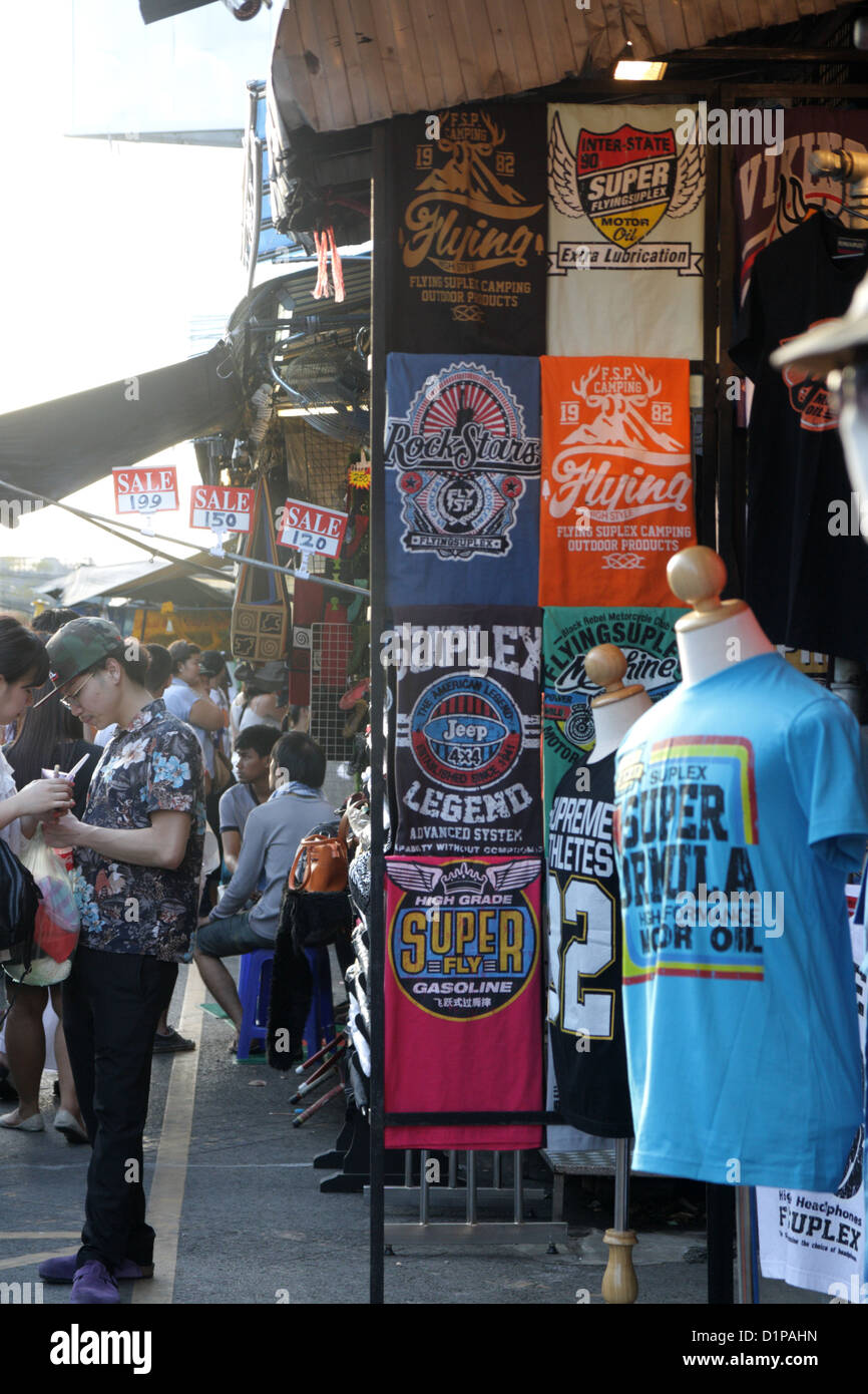 T-shirt Chatuchak Weekend Market in Bangkok , Thailand Stock Photo - Alamy