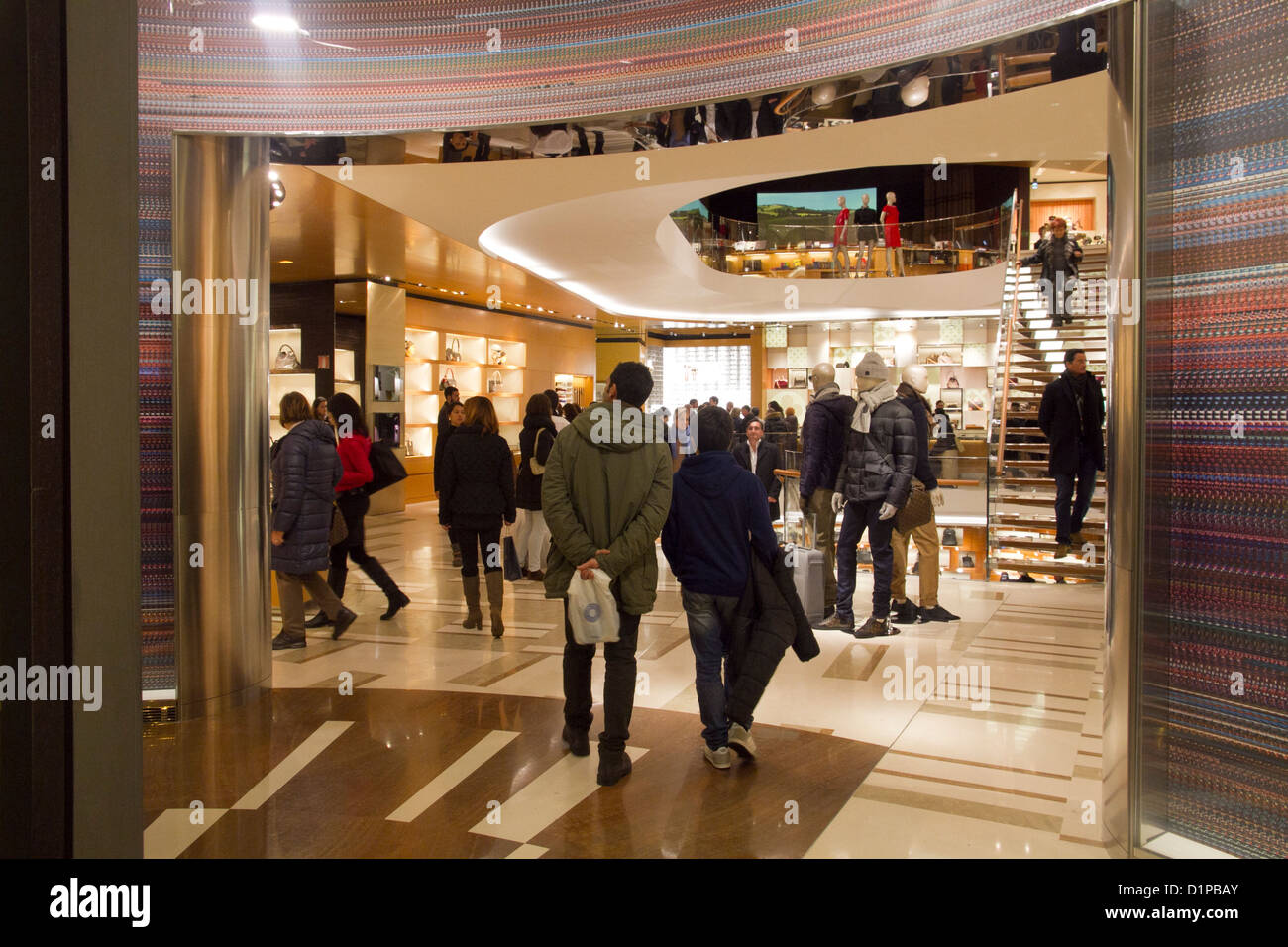 Louis Vuitton store shop Rome Italy shopping Stock Photo - Alamy
