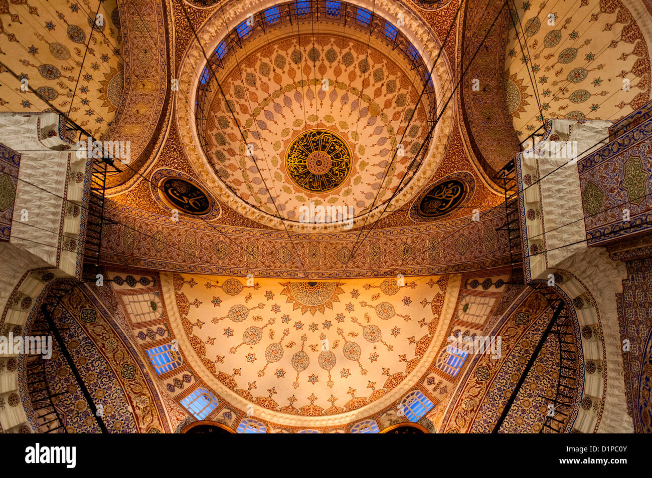 Interiors of the yeni camii mosque hi-res stock photography and images ...