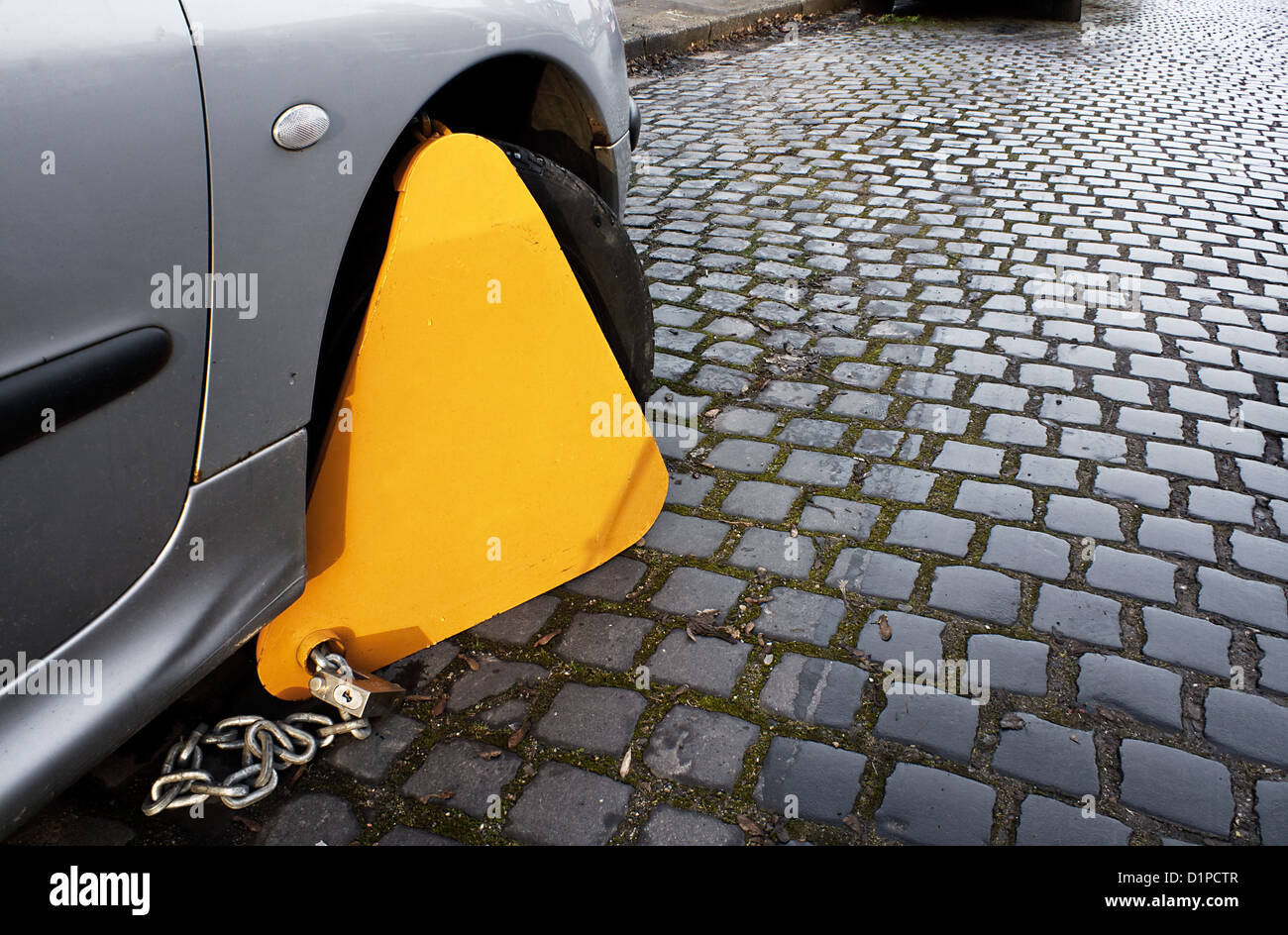 Car clamp on immobilize movement hires stock photography and images