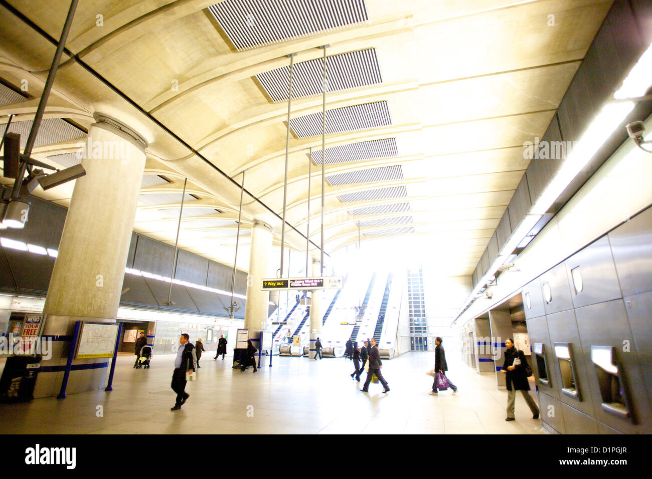 Canary Wharf underground station entrance hall, London Stock Photo - Alamy