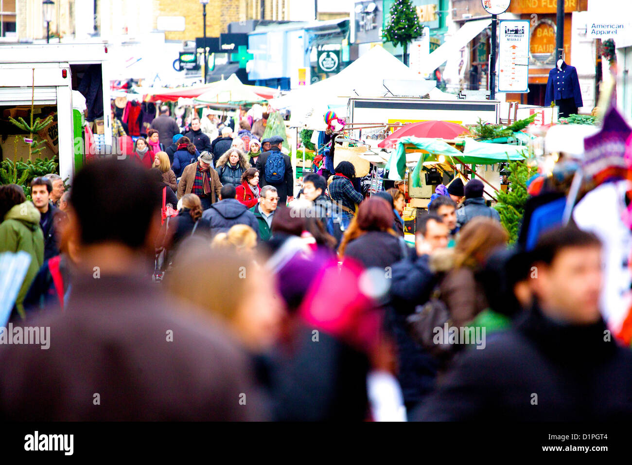 Busy street scene in Londons' Portobello market, Ladbroke Grove, W11, Stock Photo