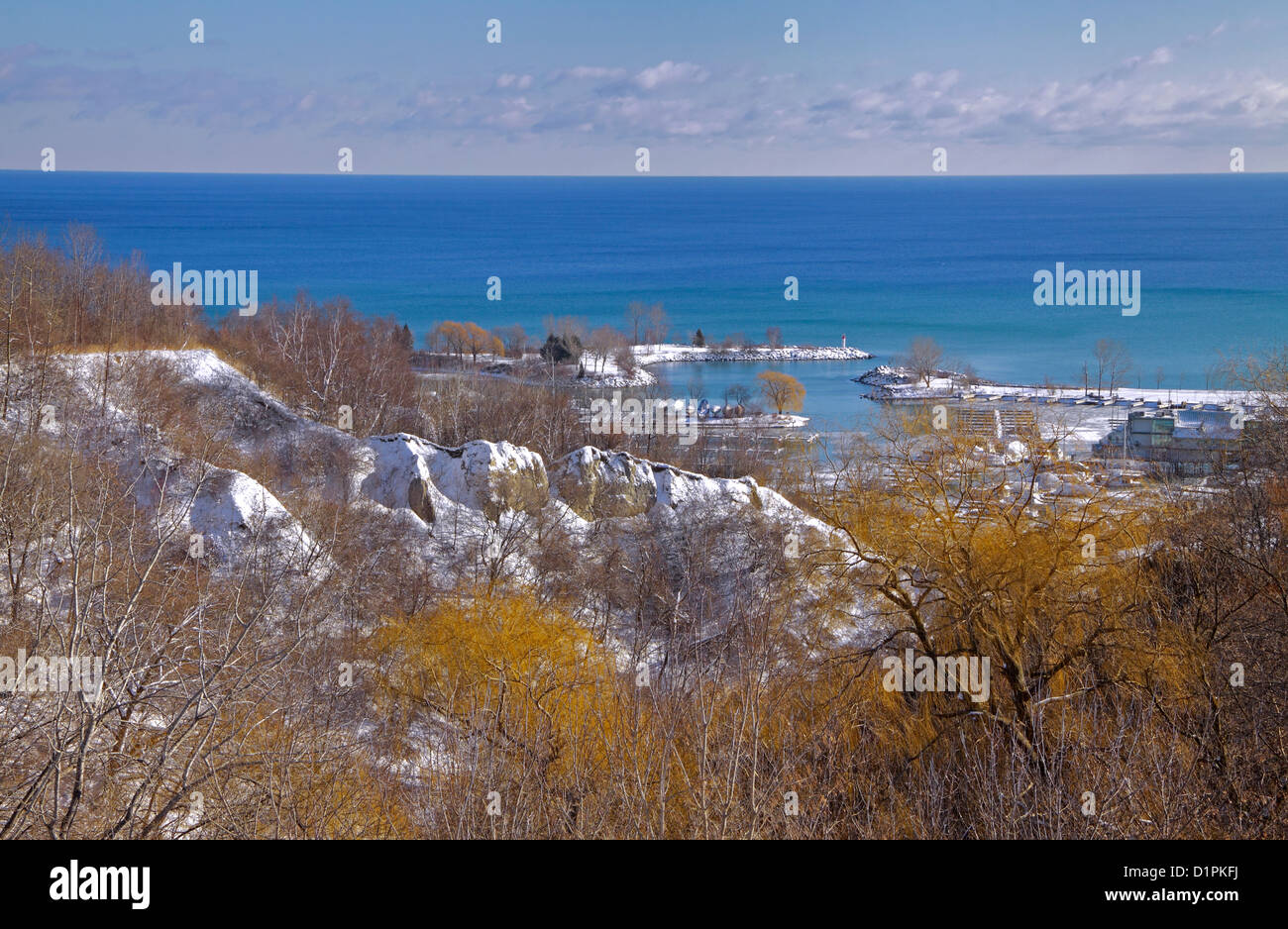 Scarborough Bluffs with marinas of Bluffers Park Yacht Club and Scarborough Sailing Club in the background Stock Photo
