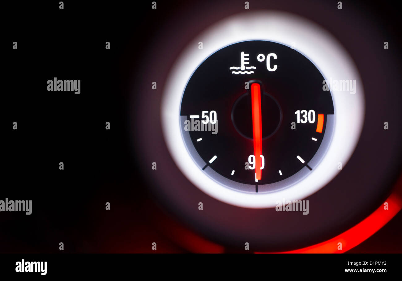 Auto Temperaturanzeige an heißen Stockfotografie - Alamy