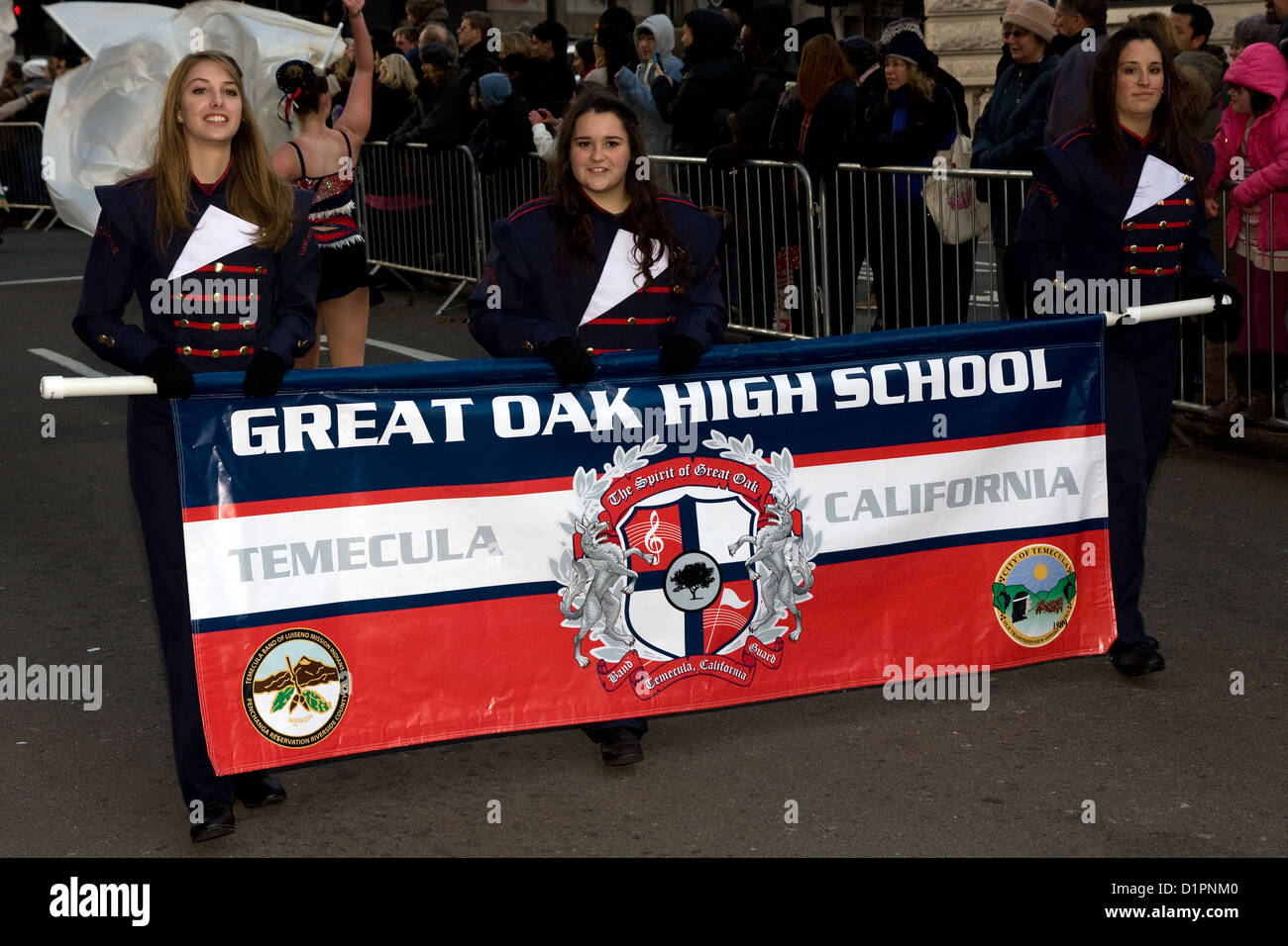 Demetric Felton, a Great Oak High School senior football player