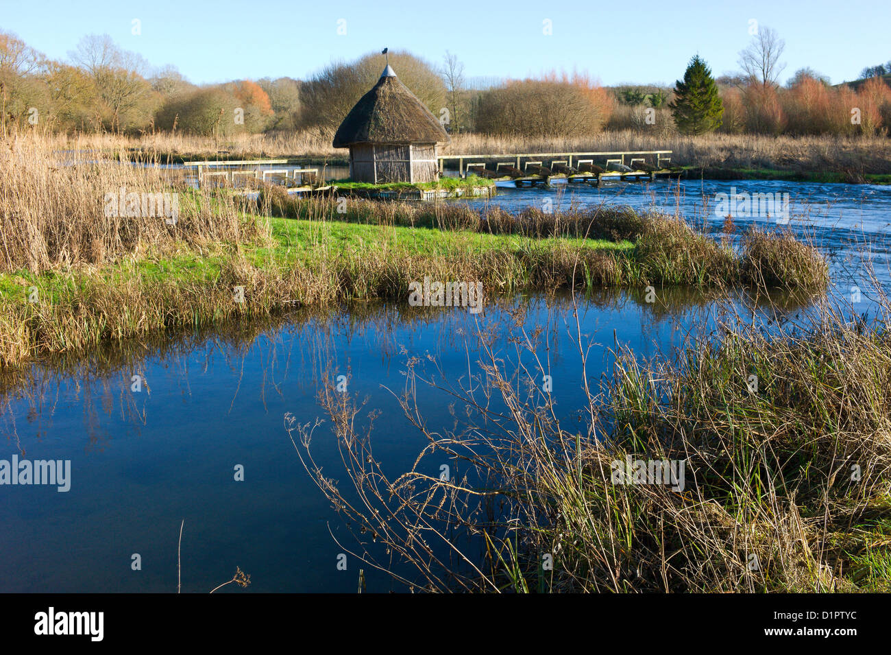 River Test, Longstock, Hampshire, England, UK - Thatched roof ...