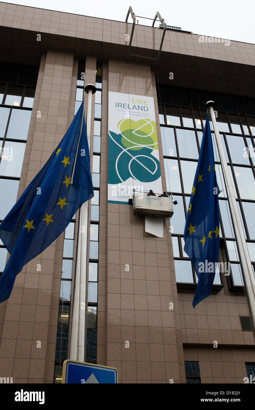 Unveiling of the Irish Presidency banner on the European Council HQ Stock Photo