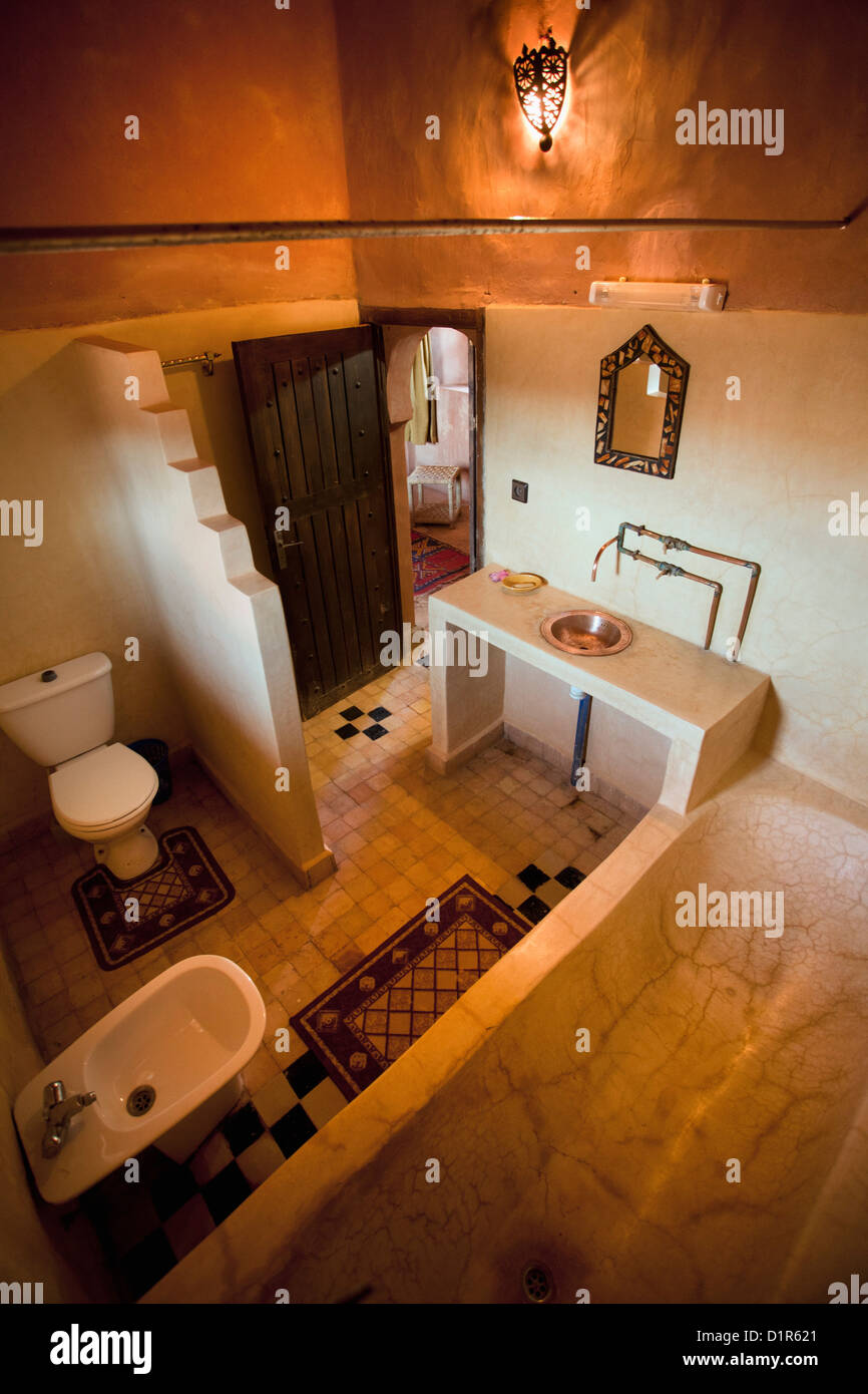 Morocco, Ait Ben Haddou, Hotel called Riad Maktoub. Bath tub. Room interior. Stock Photo