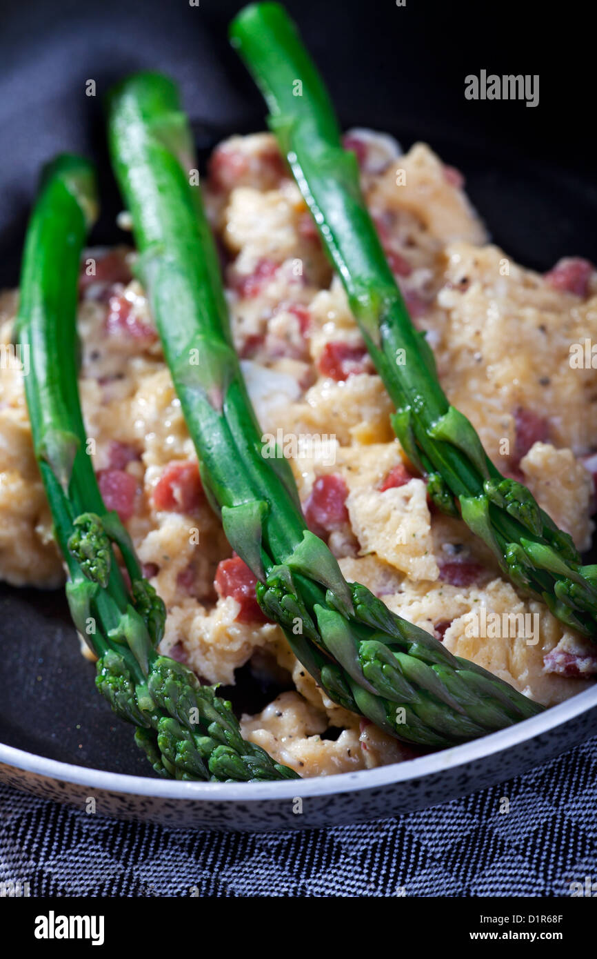 green asparagus and scrambled eggs Stock Photo Alamy