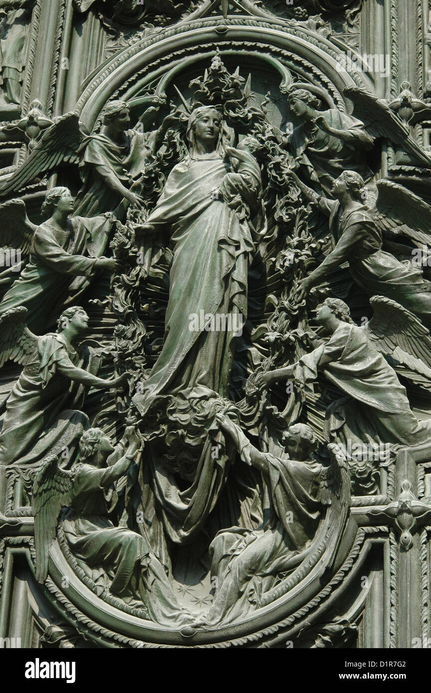 Milano, Italy: detail of the Duomo’s main door Stock Photo