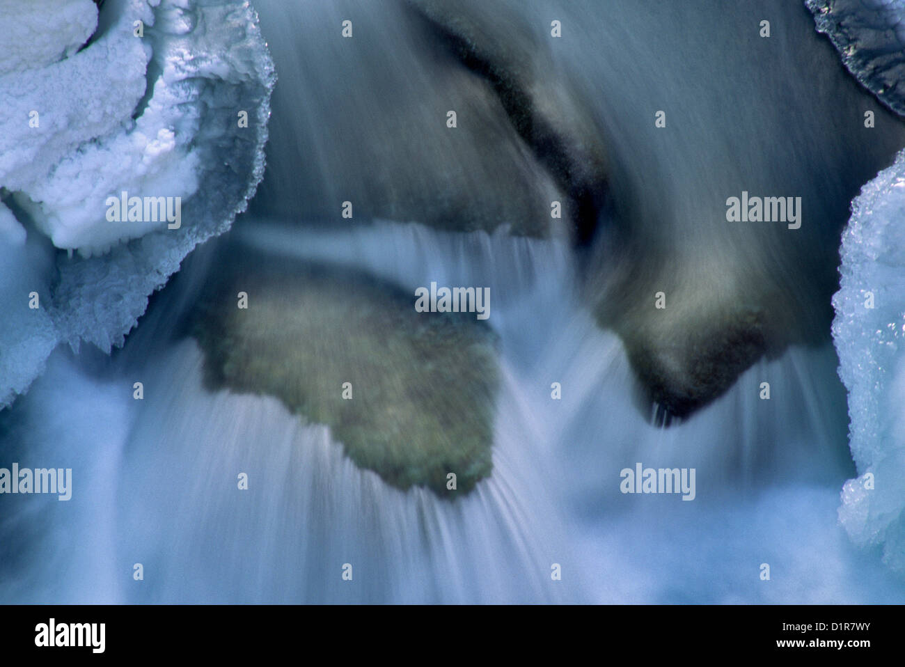 Pacific northwest winter stream hi-res stock photography and images - Alamy