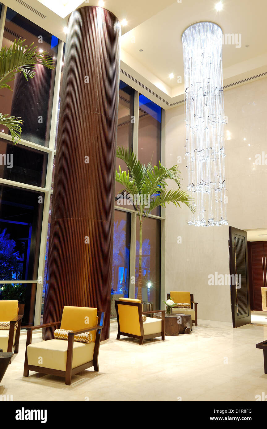 Luxury hotel lobby chairs hires stock photography and images Alamy