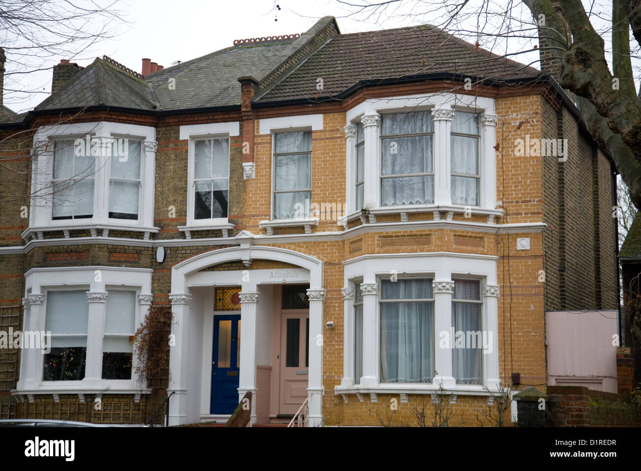 End of terrace house hi-res stock photography and images - Alamy