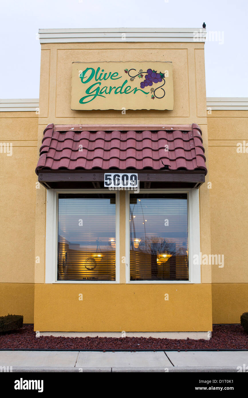 An Olive Garden casual dining chain restaurant.  Stock Photo