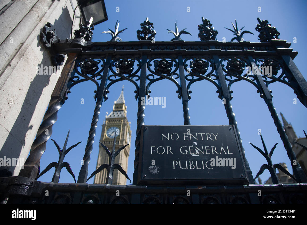 A sign stating 'No entry to the general public' on the gates of the Houses of Parliament in Westminster, London, UK Stock Photo
