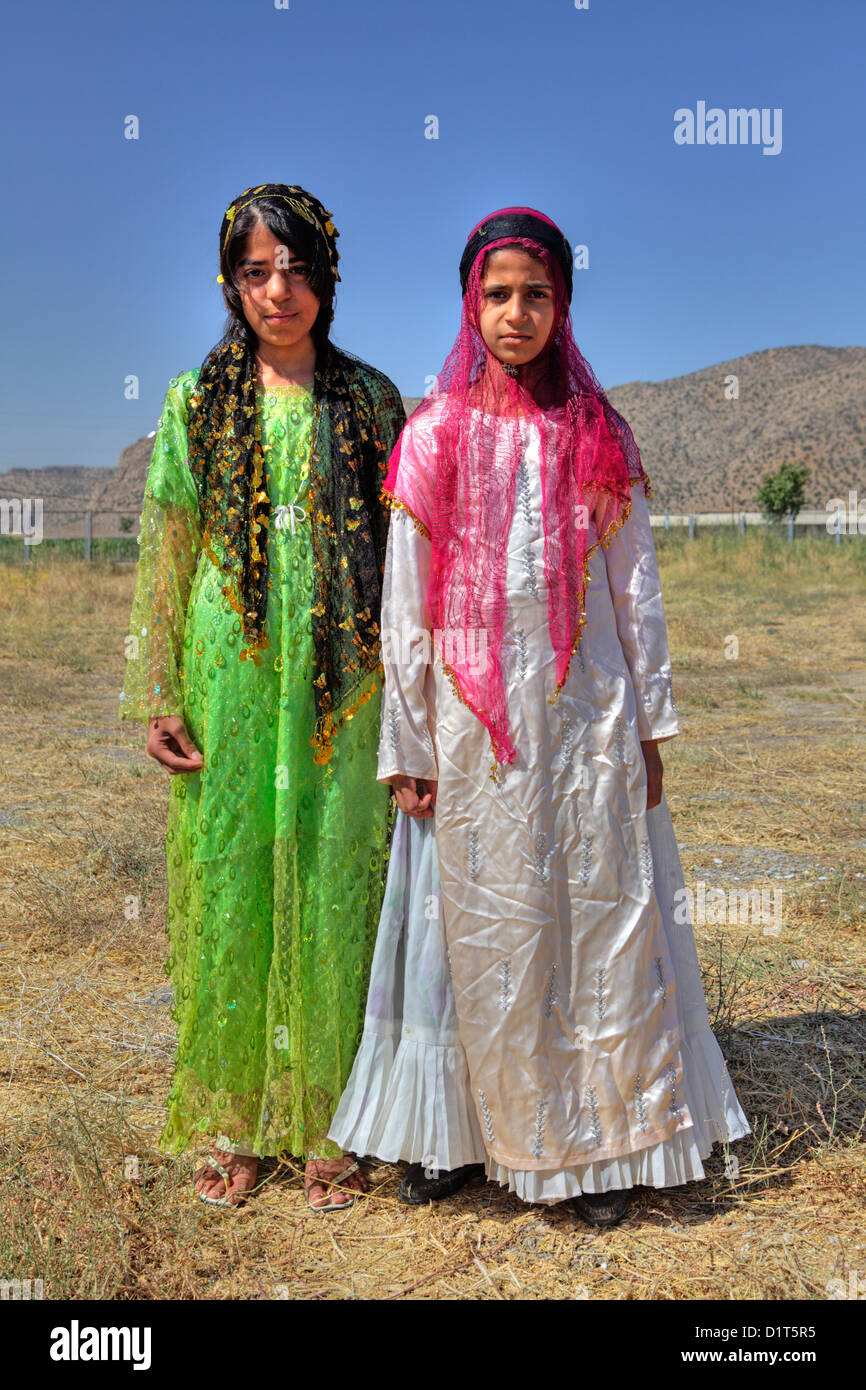 Traditional top girls clothes
