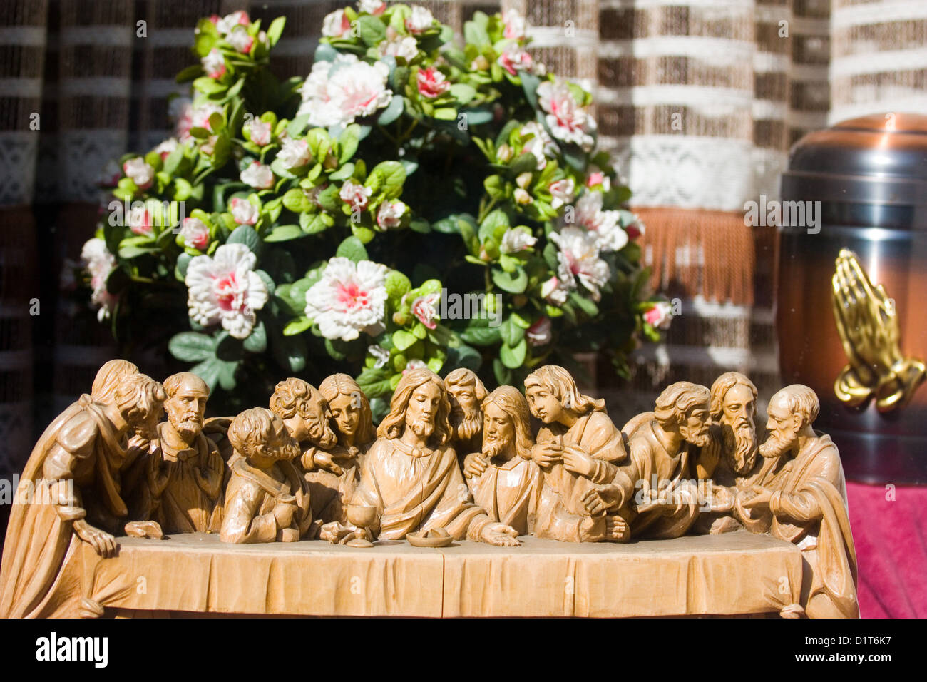 Berlin, Germany, window dressing in a funeral home Stock Photo Alamy