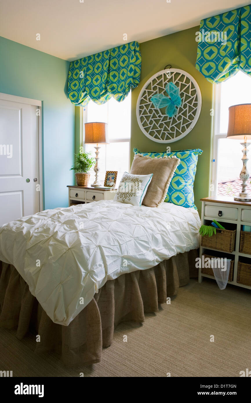 Girls bedroom with green and blue accents; San Diego; California; USA Stock  Photo - Alamy, image size:866x1390