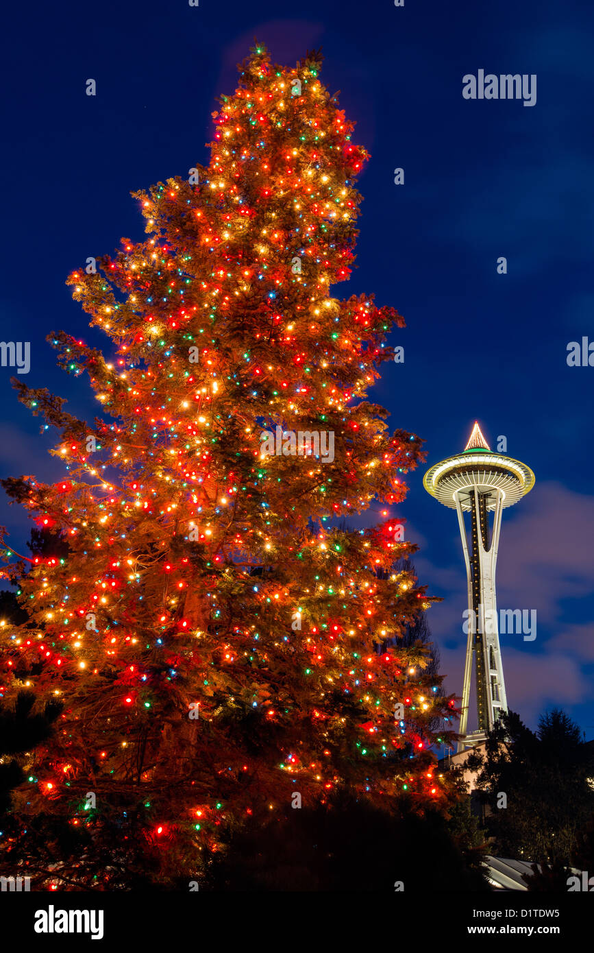 Night view of the Christmas tree with the Space Needle in the