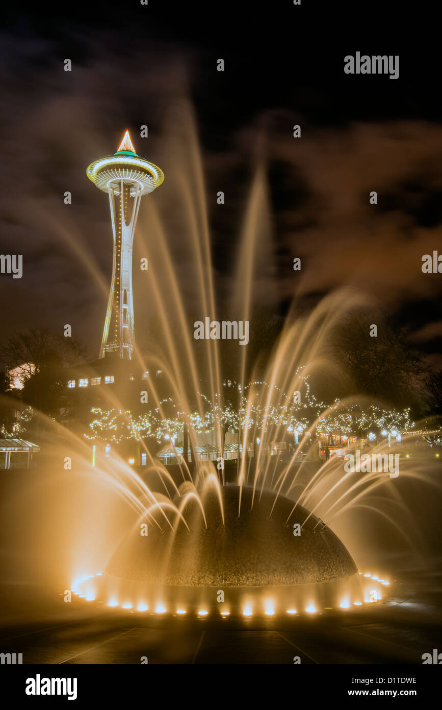 The International Fountain with Space Needle in the background, Seattle Center, Seattle, Washington, USA Stock Photo