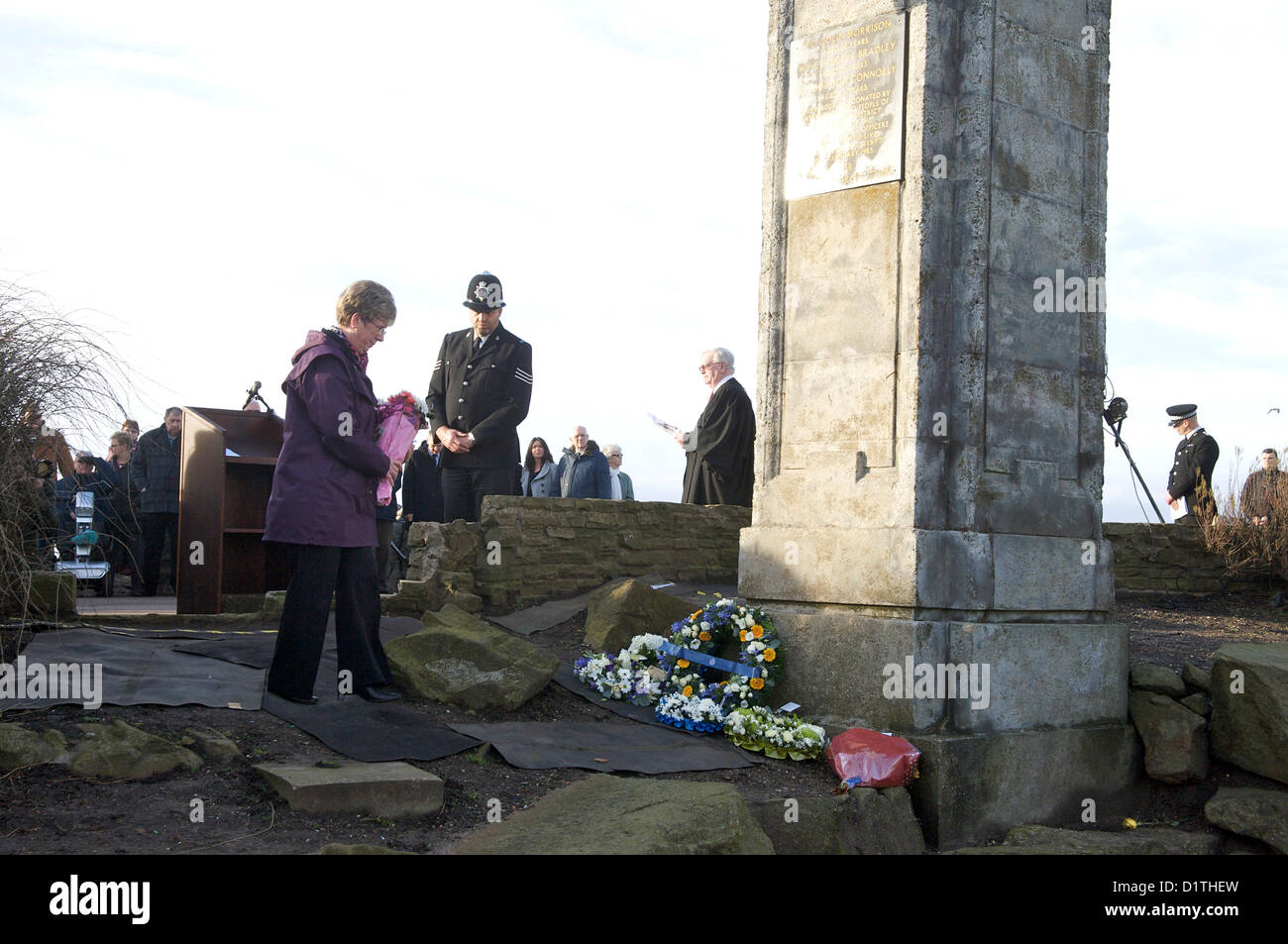 Blackpool,UK 05/01/13   Service of remembrance to mark the 30th anniversary of the Blackpool police sea tragedy when three serving officers;PC Colin Morrison, WPC Angela Bradley and PC Gordon Connolly lost their lives attempting to rescue tourist Alistair Anthony who had entered the sea to rescue his dog. He also drowned. Wreath laying. Stock Photo