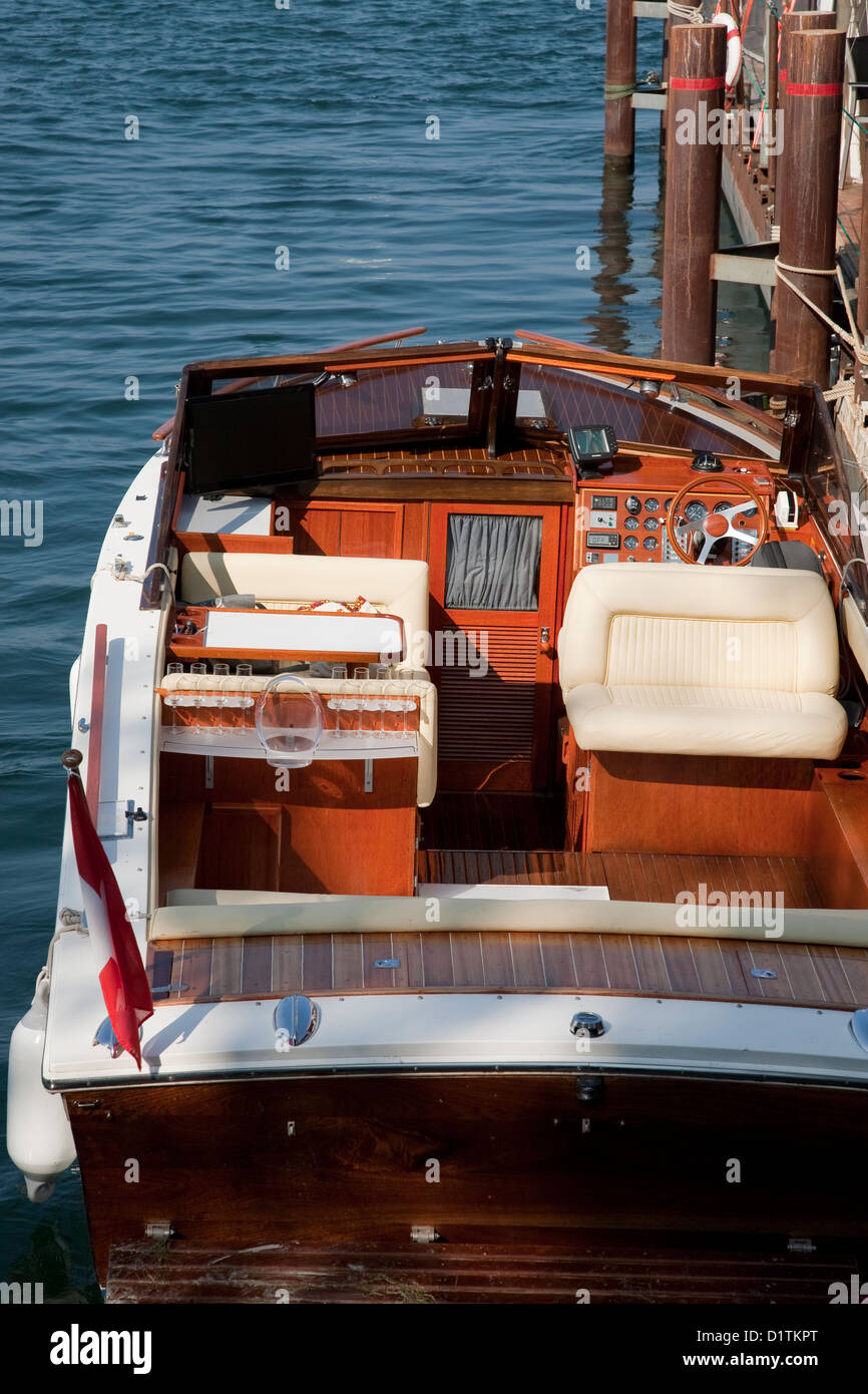 Boat tied pier in geneva hi-res stock photography and images - Alamy