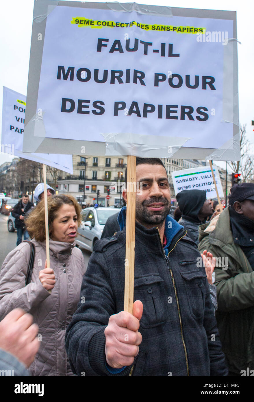 Paris, France, 'Aliens Without Papers' Sans Papiers, Arabs Protests for Right TO Stay in France, Peaceful Protest Sign, 'Do we have to die for Naturalization?' immigrant social justice slogans, immigrant worker france Stock Photo